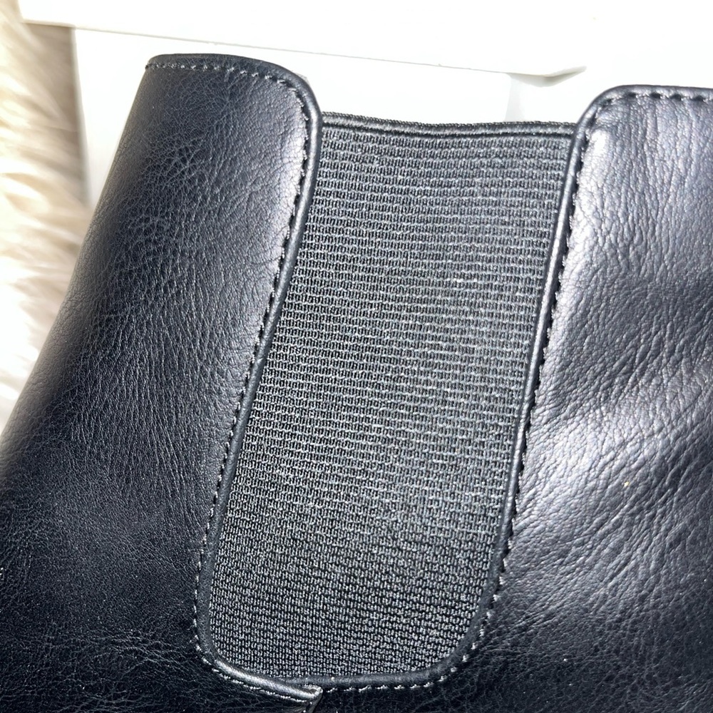 white Mountain Destiny Black Ankle Bootie Various Sizes - Picture 6 of 10